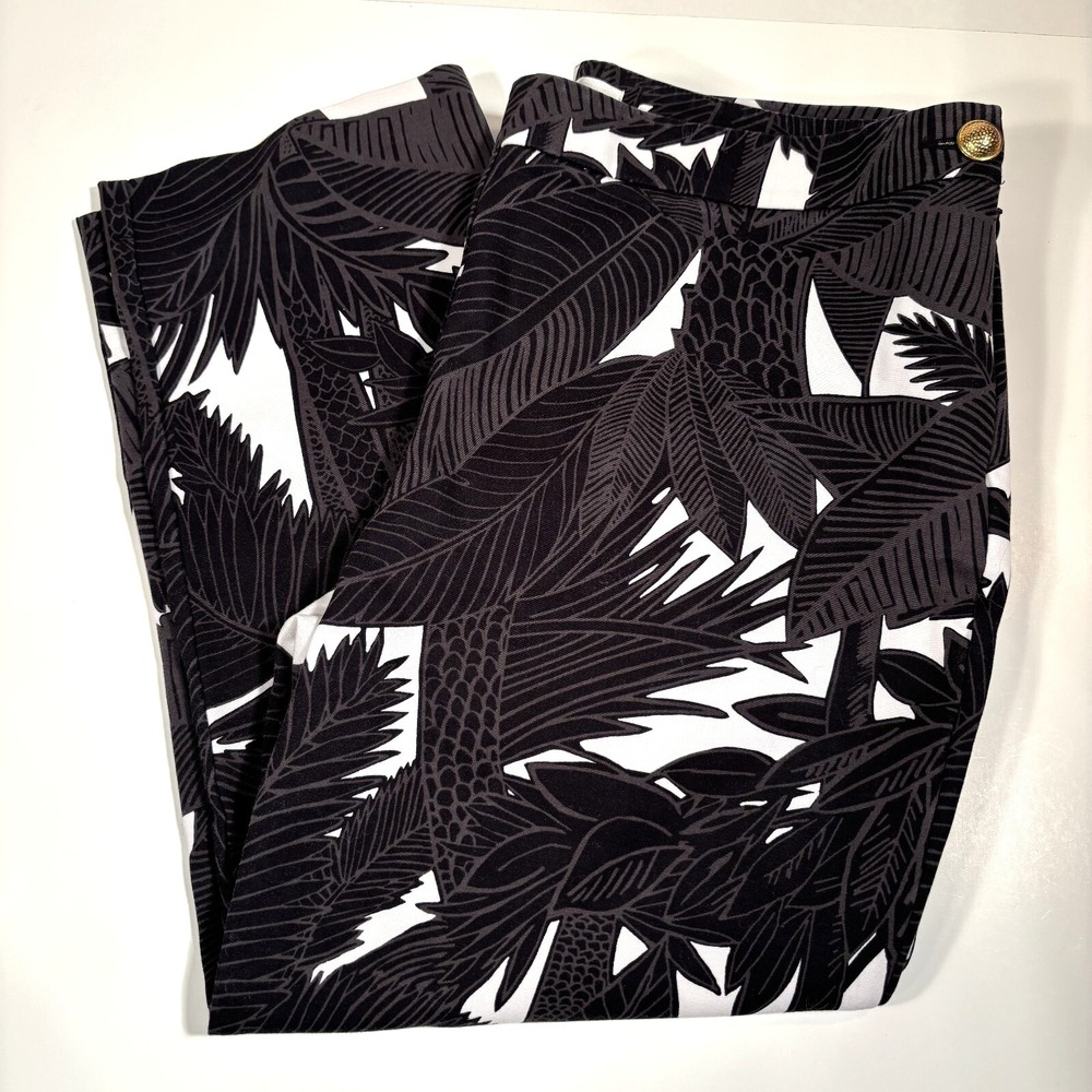 Chicos Pants Woman Sz. 1.5 Black White Leaf Tropical Palms Cropped Side Zip EUC